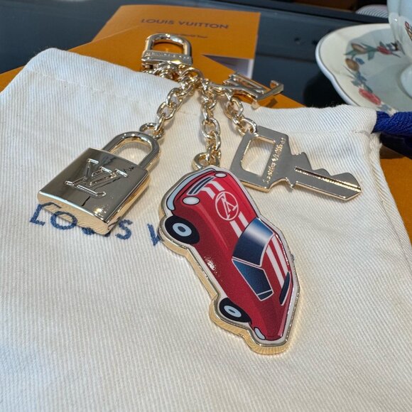 Louis Vuitton Playful Charm Keychain - Picture 3 of 5